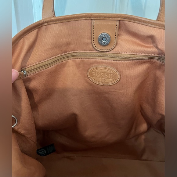 Fossil Women's Sydney Shopper Shoulder Tote Bag Purse Magenta Pink Fuschia EUC! - Picture 11 of 16